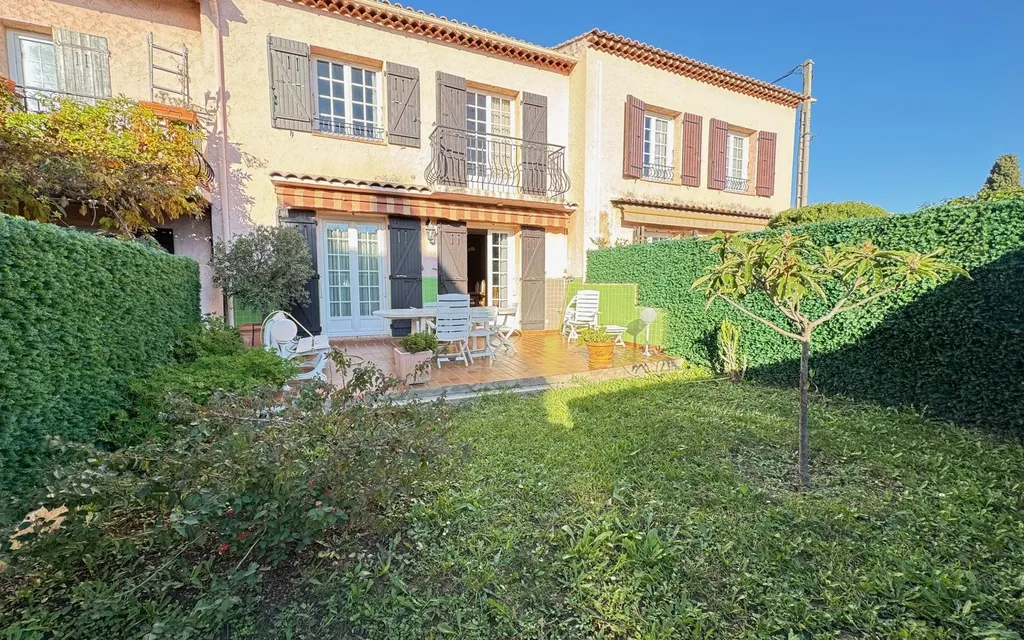 Achat maison à vendre 4 chambres 99 m² - Cagnes-sur-Mer