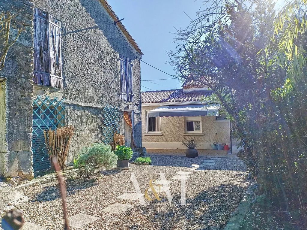 Achat maison à vendre 3 chambres 110 m² - Ruelle-sur-Touvre