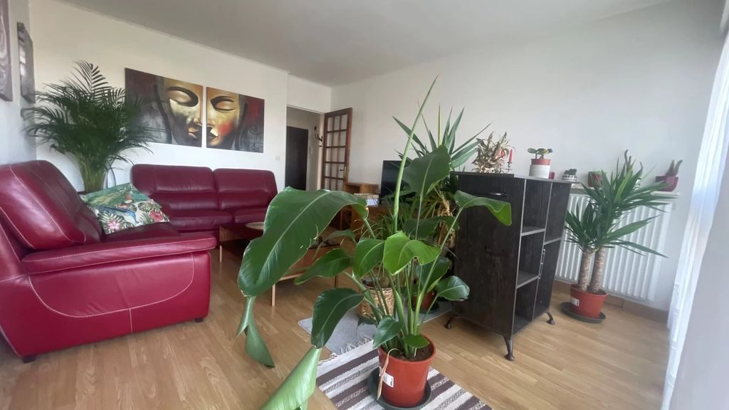 Achat appartement à vendre 4 pièces 74 m² - Les Clayes-sous-Bois