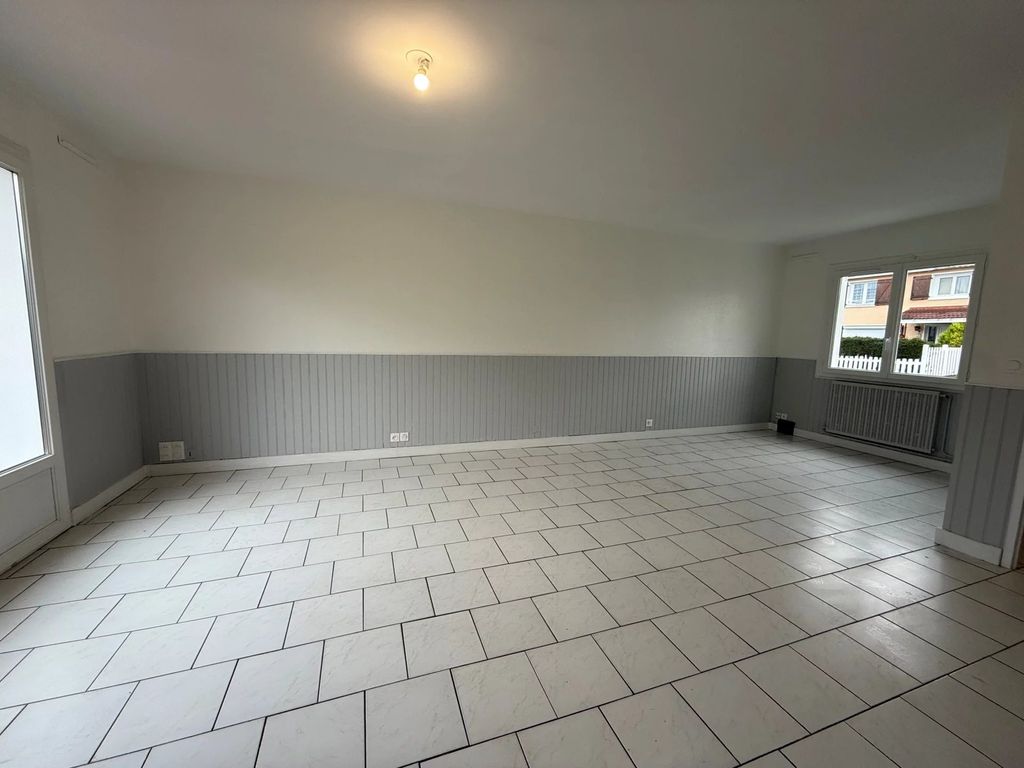 Achat maison à vendre 3 chambres 95 m² - Chelles