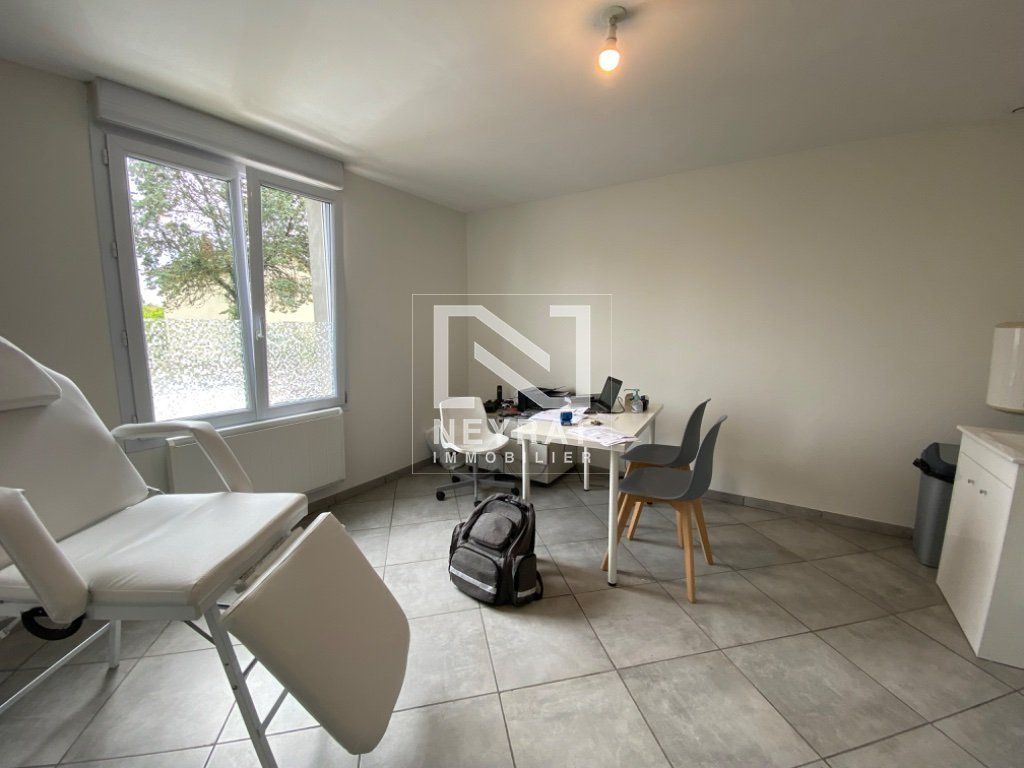 Achat maison à vendre 2 chambres 56 m² - Tavaux