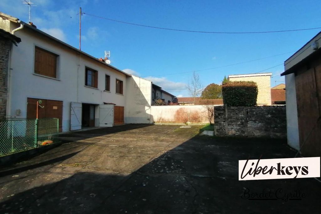 Achat maison à vendre 2 chambres 85 m² - Farges-lès-Mâcon