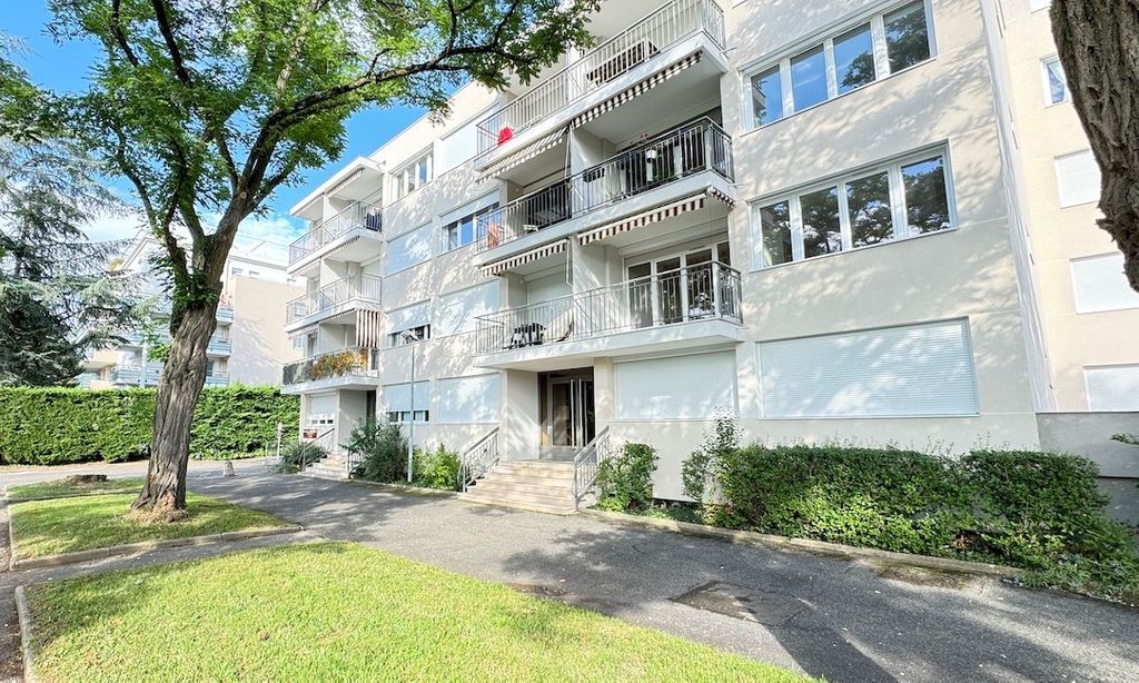 Achat appartement à vendre 3 pièces 66 m² - Sainte-Foy-lès-Lyon