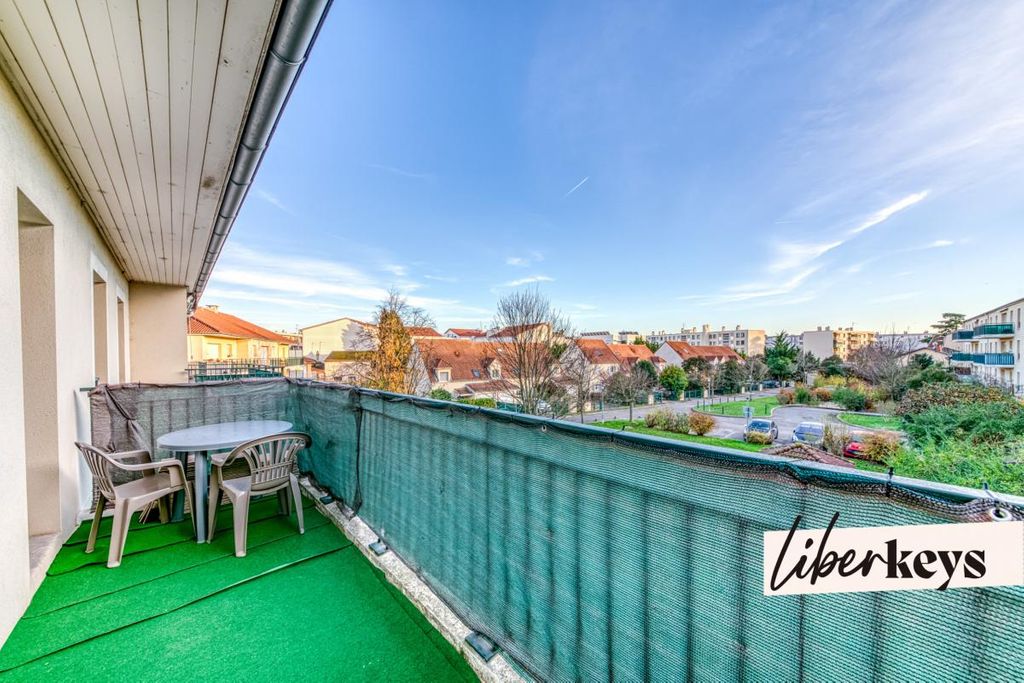 Achat appartement à vendre 3 pièces 56 m² - Vaulx-en-Velin