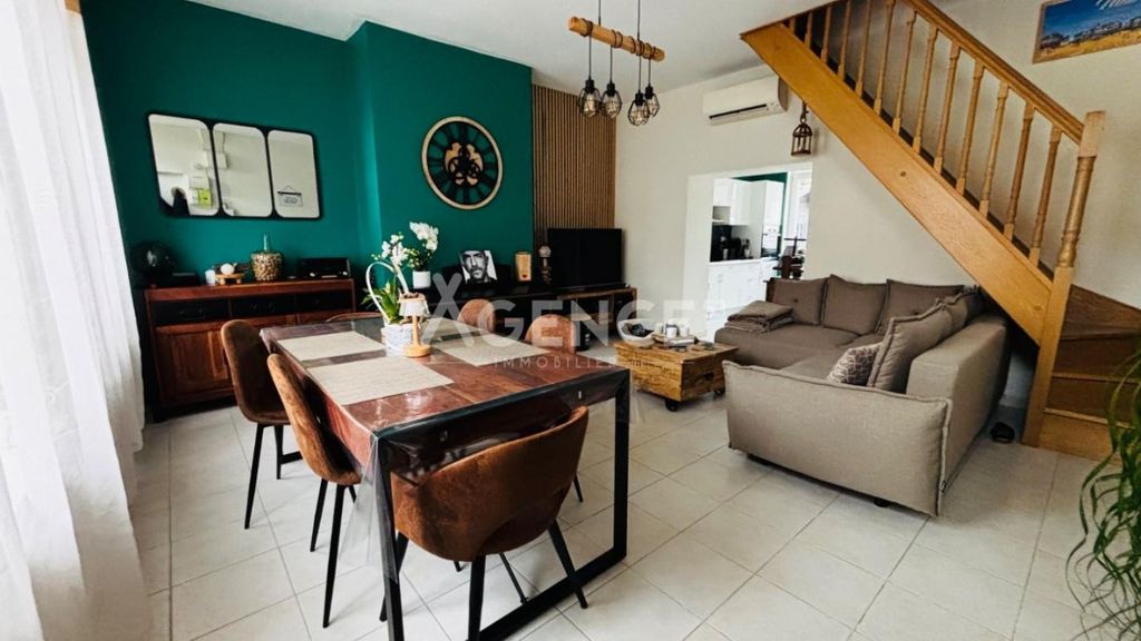 Achat maison à vendre 4 chambres 108 m² - Saint-Omer