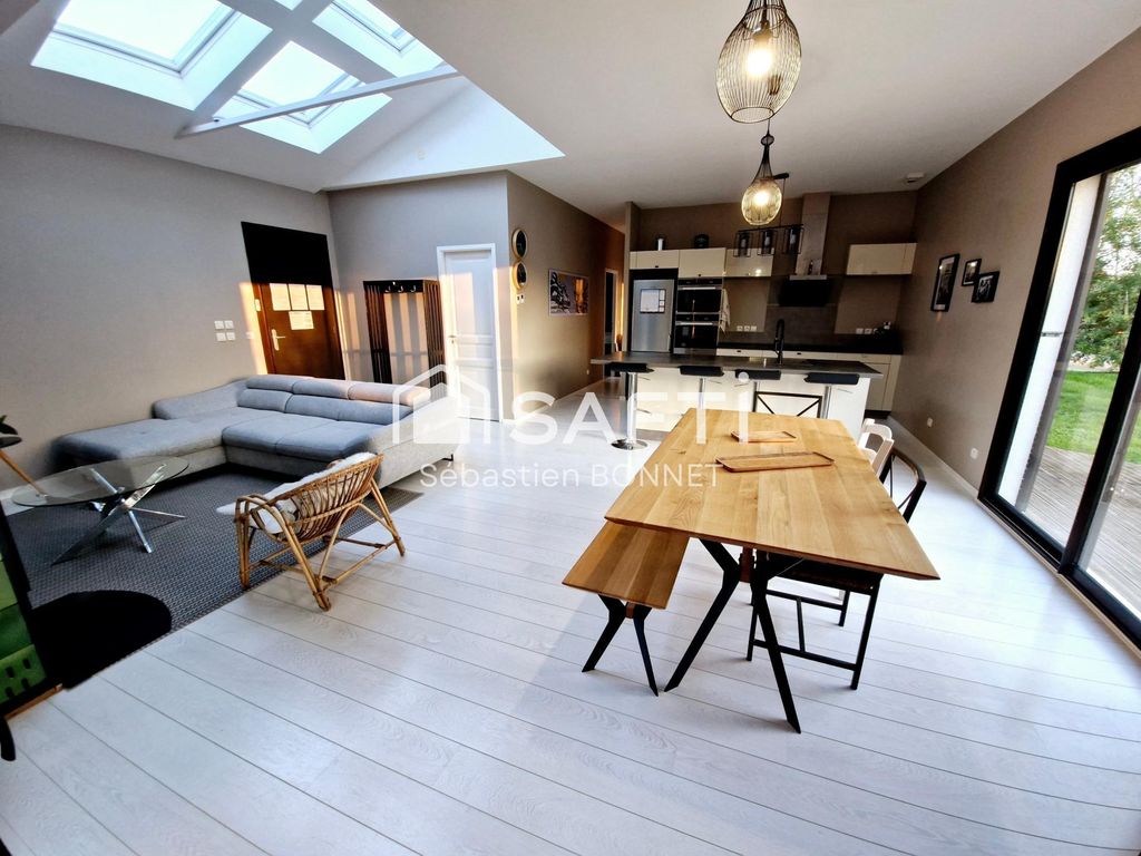 Achat maison à vendre 4 chambres 135 m² - Le Bernard