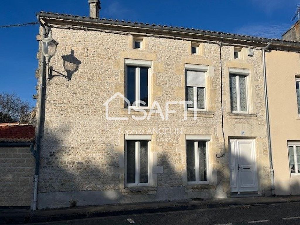 Achat maison à vendre 4 chambres 136 m² - Matha