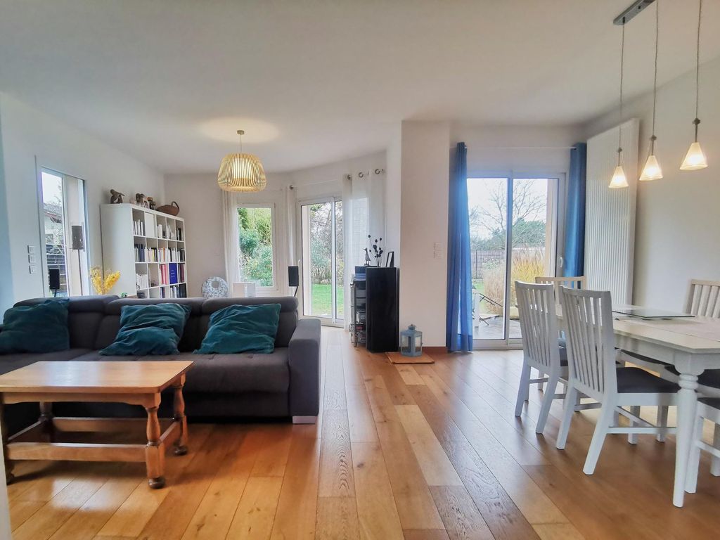 Achat maison à vendre 4 chambres 139 m² - La Salvetat-Saint-Gilles