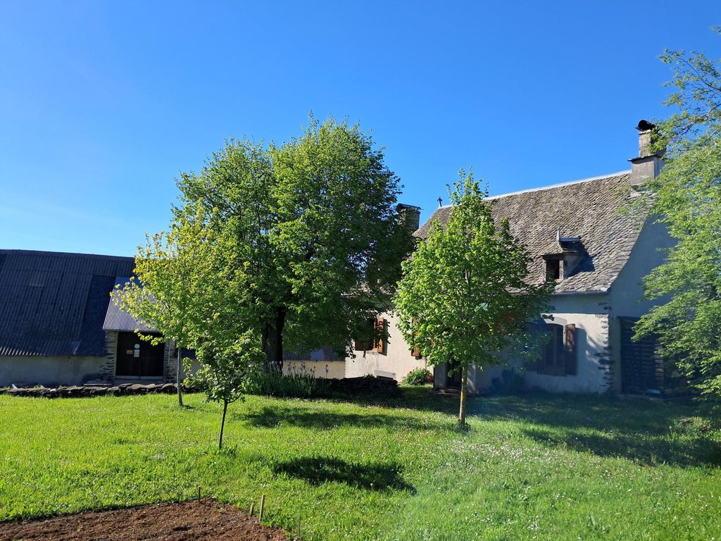 Achat maison à vendre 4 chambres 150 m² - Chaussenac