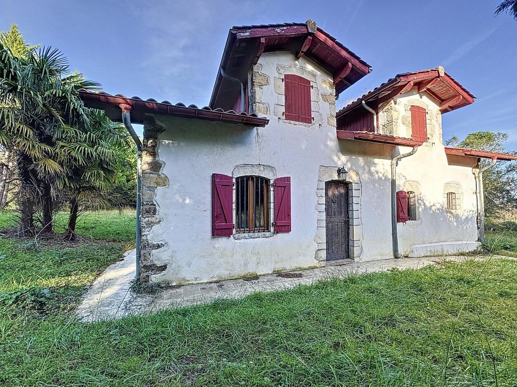 Achat maison à vendre 5 chambres 231 m² - La Bastide-Clairence