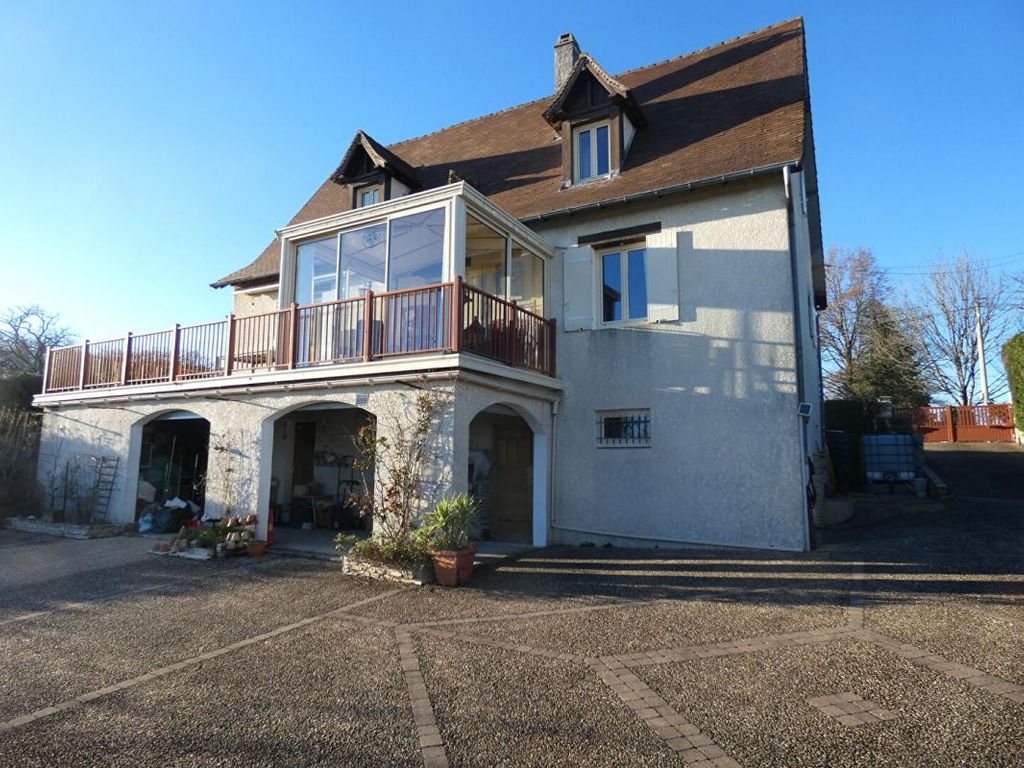 Achat maison à vendre 3 chambres 143 m² - Saint-Raphaël