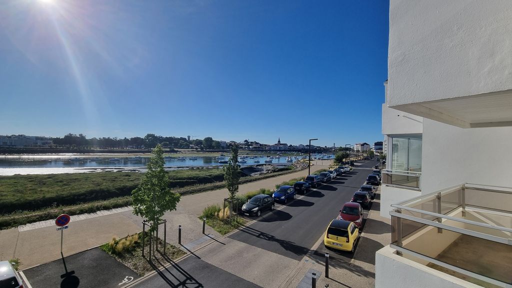 Achat appartement à vendre 2 pièces 49 m² - Saint-Gilles-Croix-de-Vie