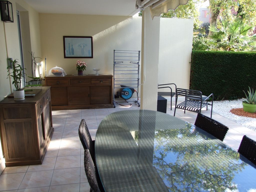 Achat appartement à vendre 3 pièces 71 m² - Fréjus