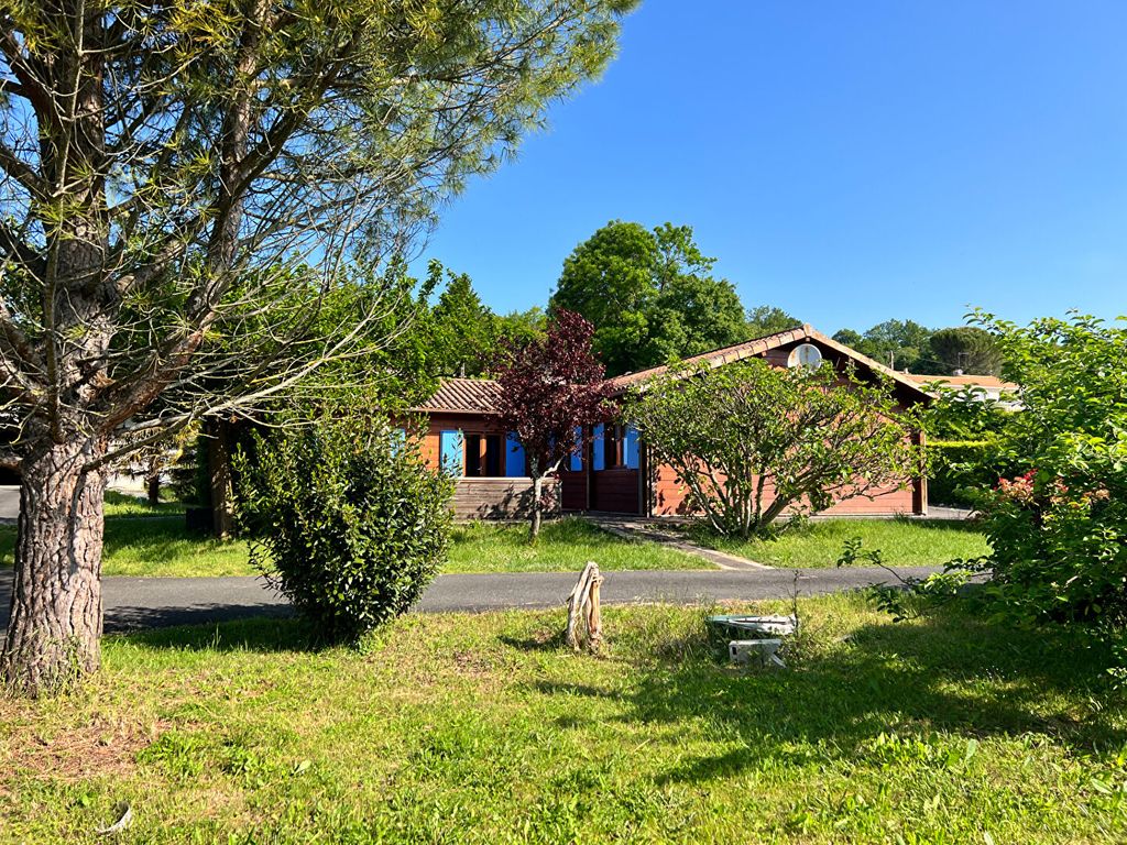 Achat maison à vendre 3 chambres 125 m² - Mornac