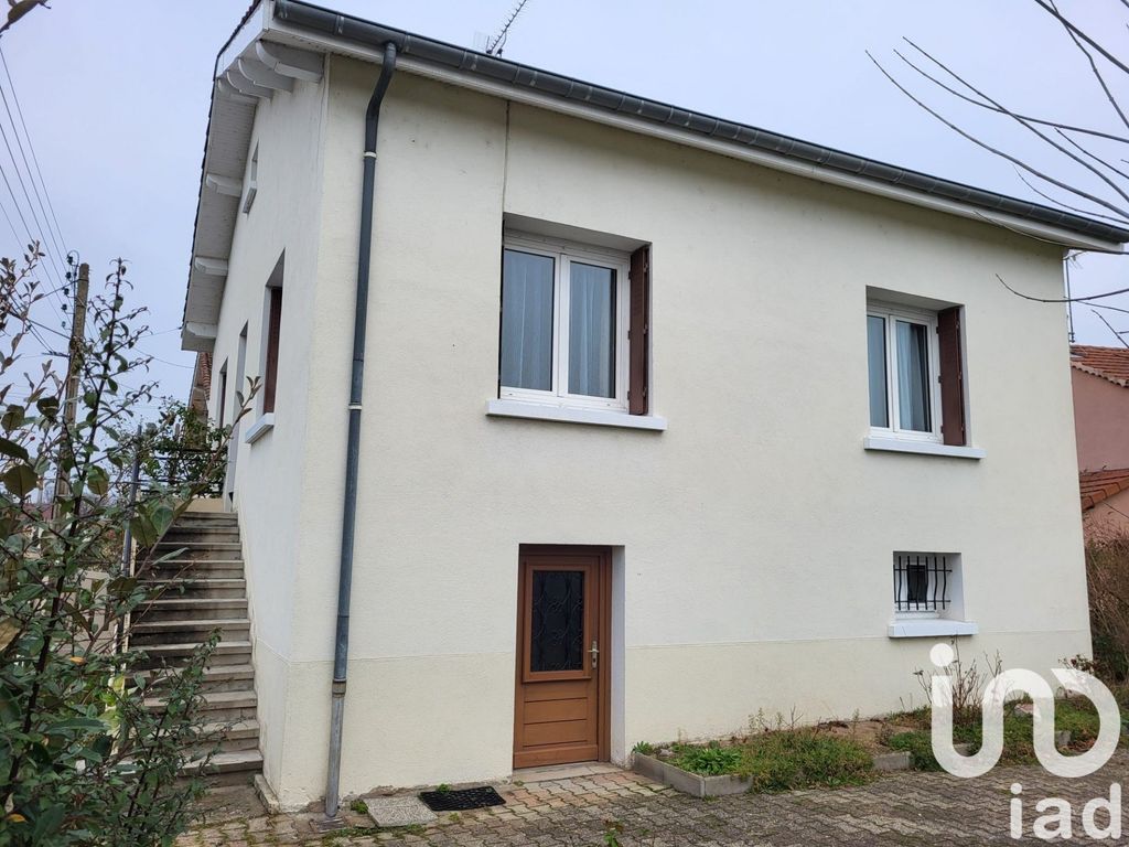 Achat maison à vendre 3 chambres 93 m² - Feurs