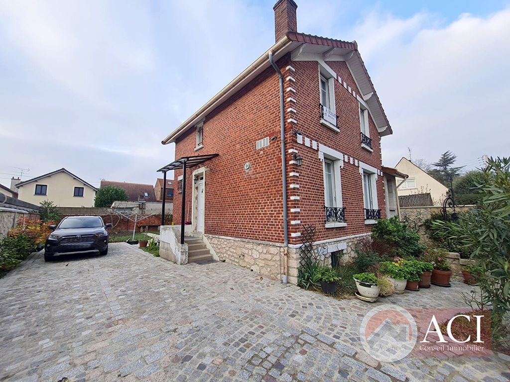 Achat maison à vendre 4 chambres 95 m² - Saint-Brice-sous-Forêt