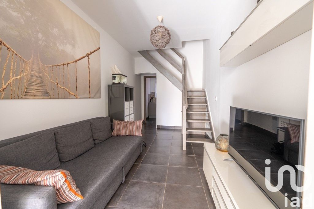 Achat maison à vendre 2 chambres 54 m² - Marseille 16ème arrondissement