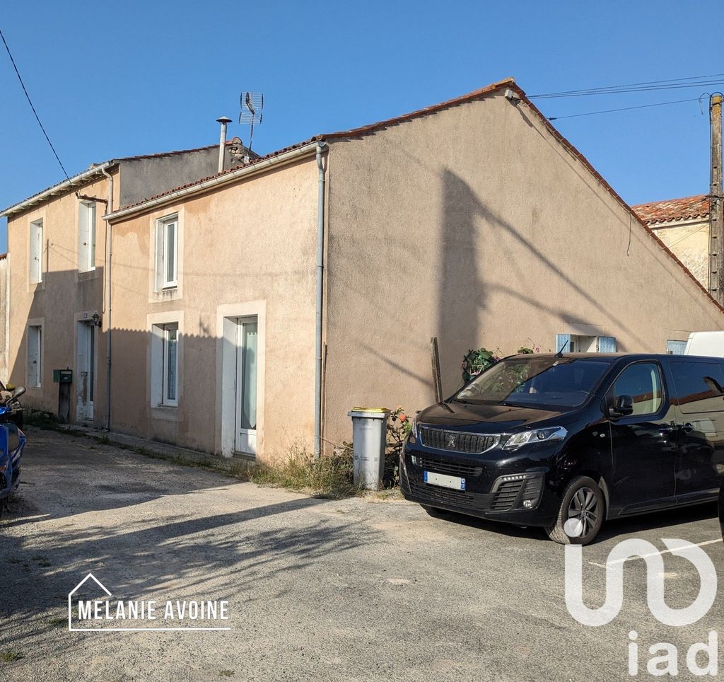 Achat maison à vendre 5 chambres 176 m² - Ciré-d'Aunis