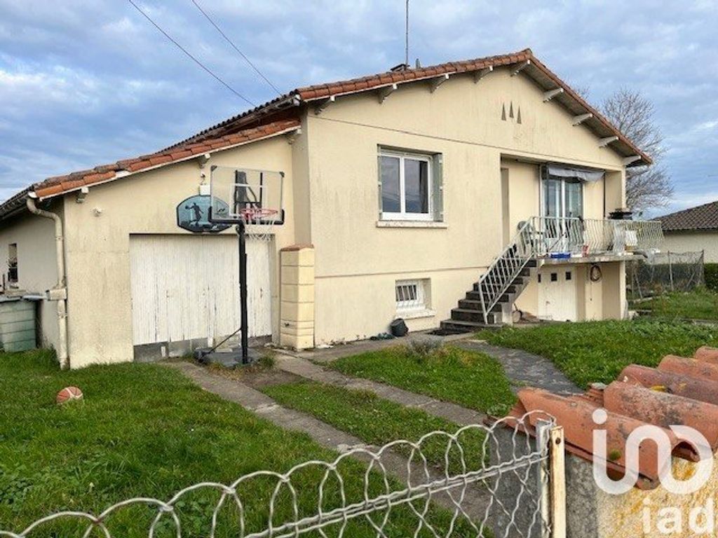 Achat maison à vendre 2 chambres 75 m² - Archiac