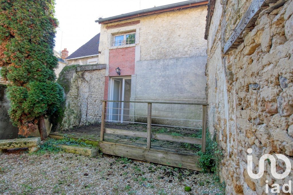 Achat maison à vendre 2 chambres 81 m² - Puiseaux