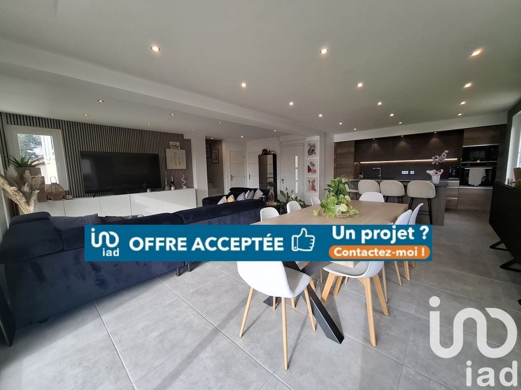 Achat maison à vendre 4 chambres 150 m² - Saint-Germain-Laprade