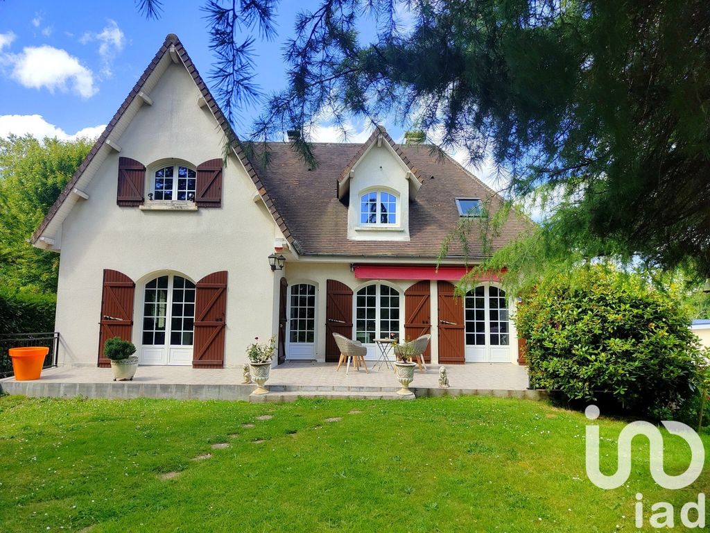 Achat maison à vendre 4 chambres 160 m² - Dampierre-en-Yvelines