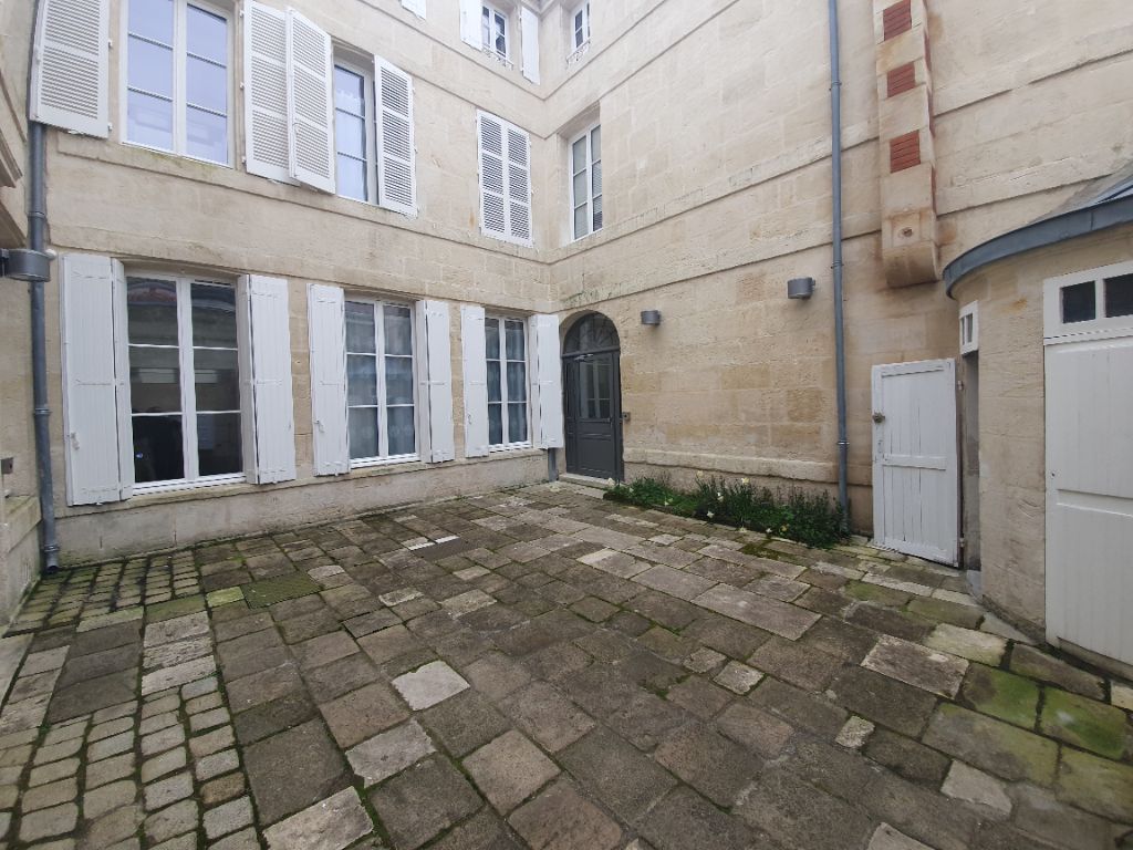 Achat appartement à vendre 2 pièces 38 m² - Rochefort