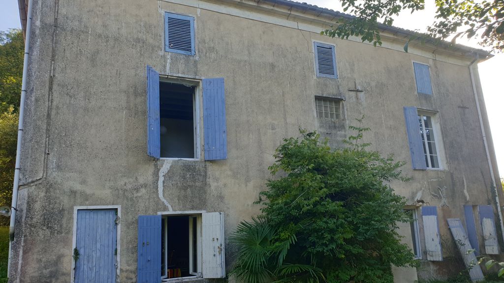 Achat maison à vendre 6 chambres 190 m² - Mirambeau