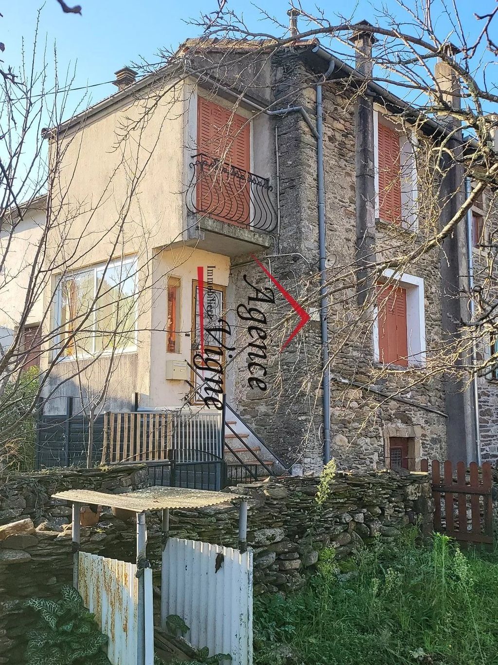 Achat maison à vendre 1 chambre 40 m² - Peyremale