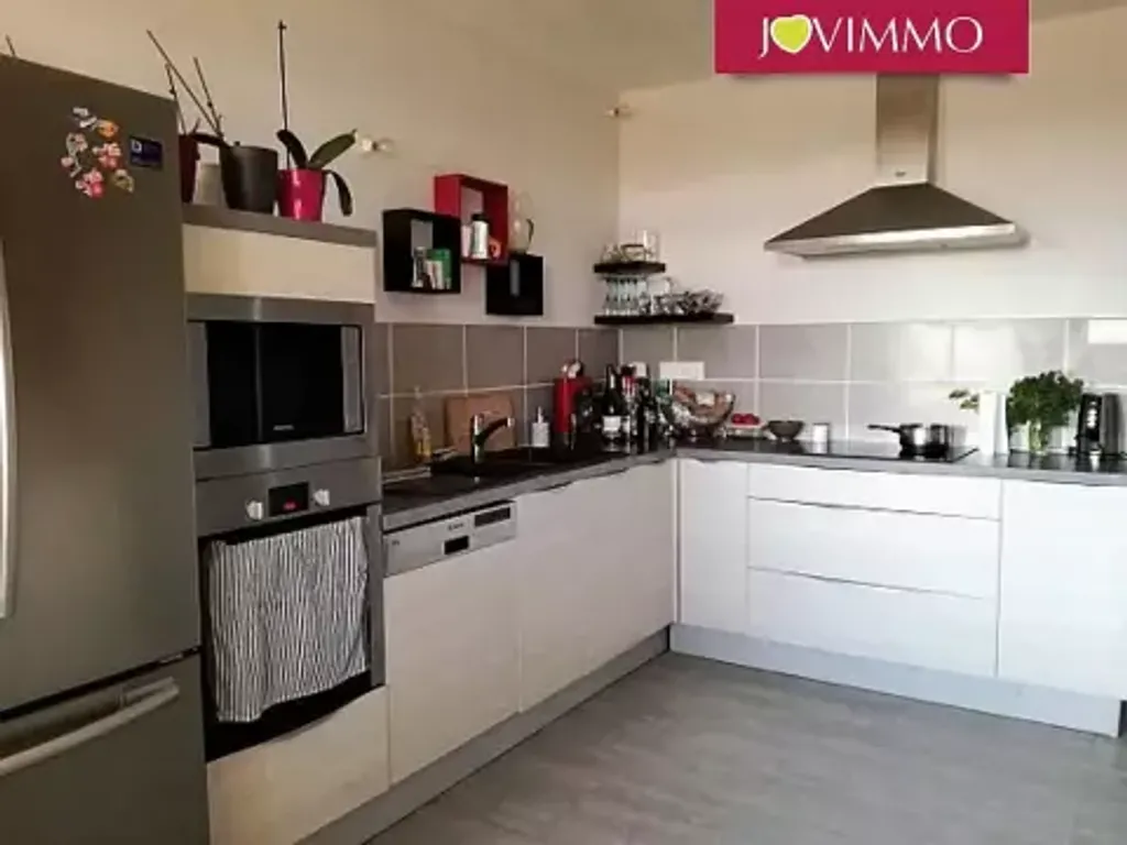 Achat maison à vendre 5 chambres 218 m² - Sancoins