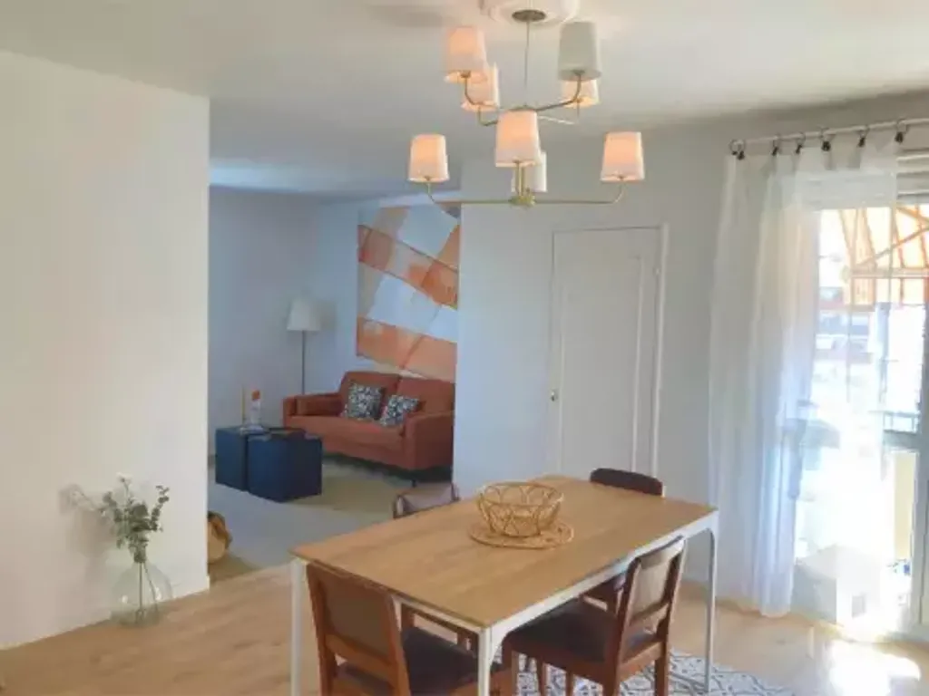 Achat appartement à vendre 4 pièces 70 m² - Montélimar