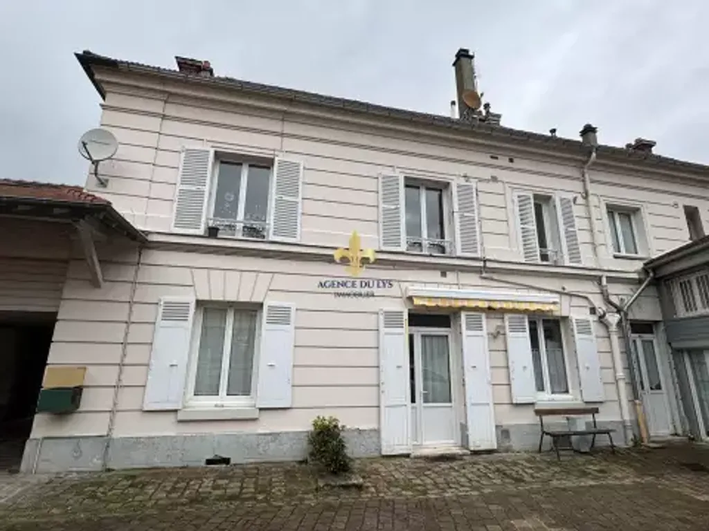 Achat appartement à vendre 4 pièces 95 m² - Chantilly