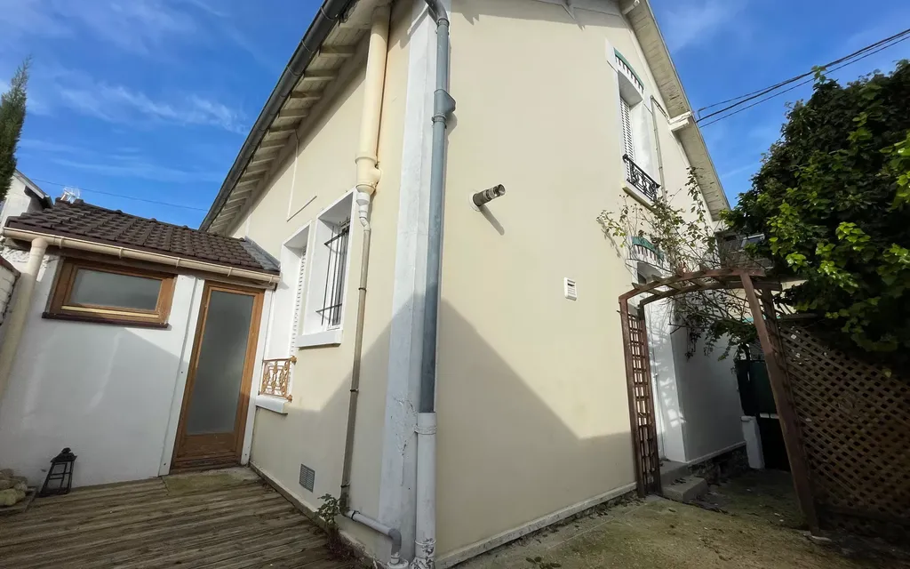 Achat maison à vendre 2 chambres 70 m² - Pontoise