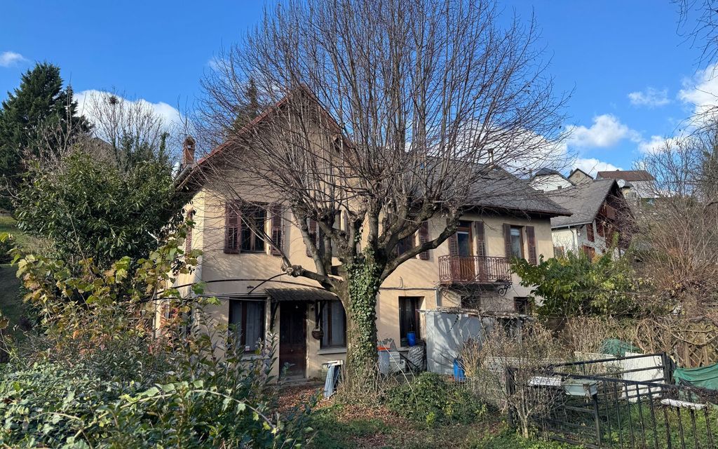 Achat maison à vendre 4 chambres 115 m² - Saint-Jeoire-Prieuré