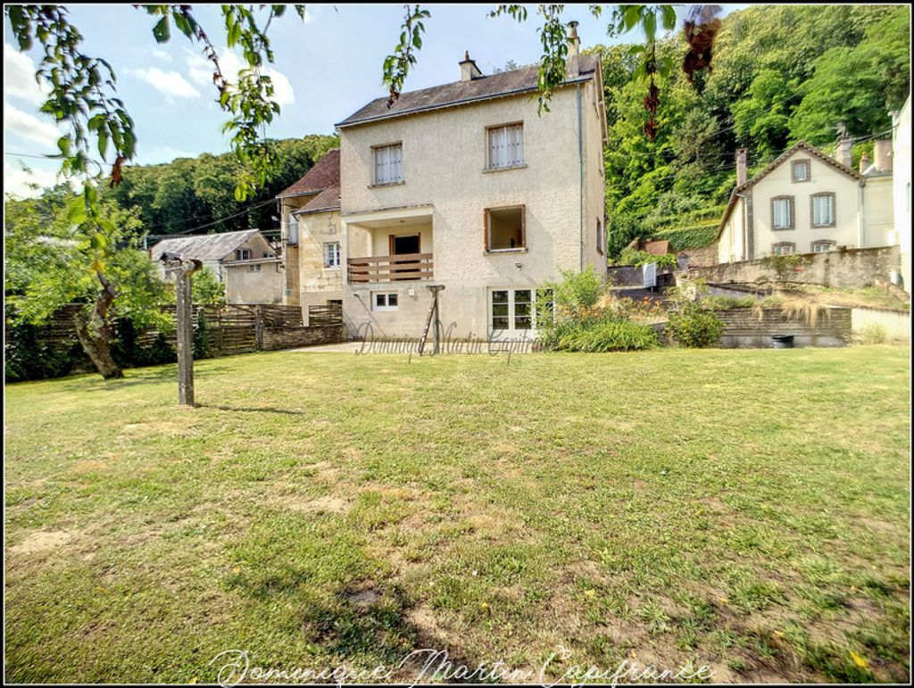 Achat maison à vendre 4 chambres 132 m² - La Chartre-sur-le-Loir