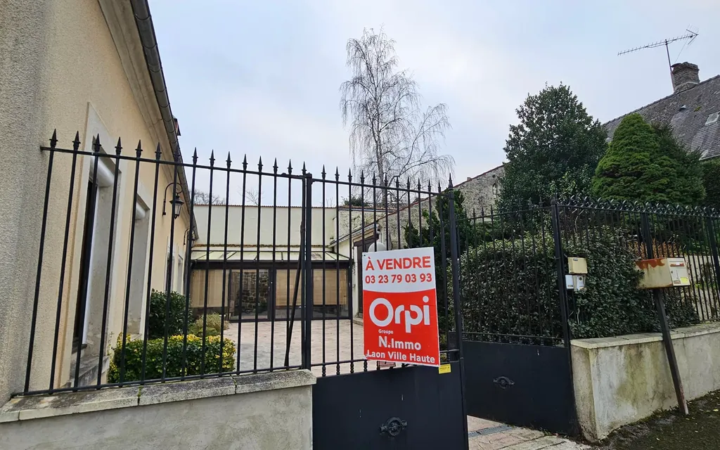 Achat maison à vendre 4 chambres 136 m² - Laniscourt