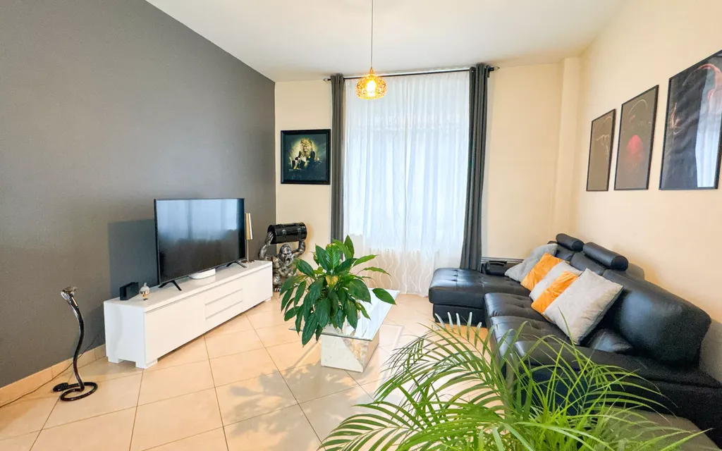 Achat maison à vendre 4 chambres 121 m² - Saint-Quentin