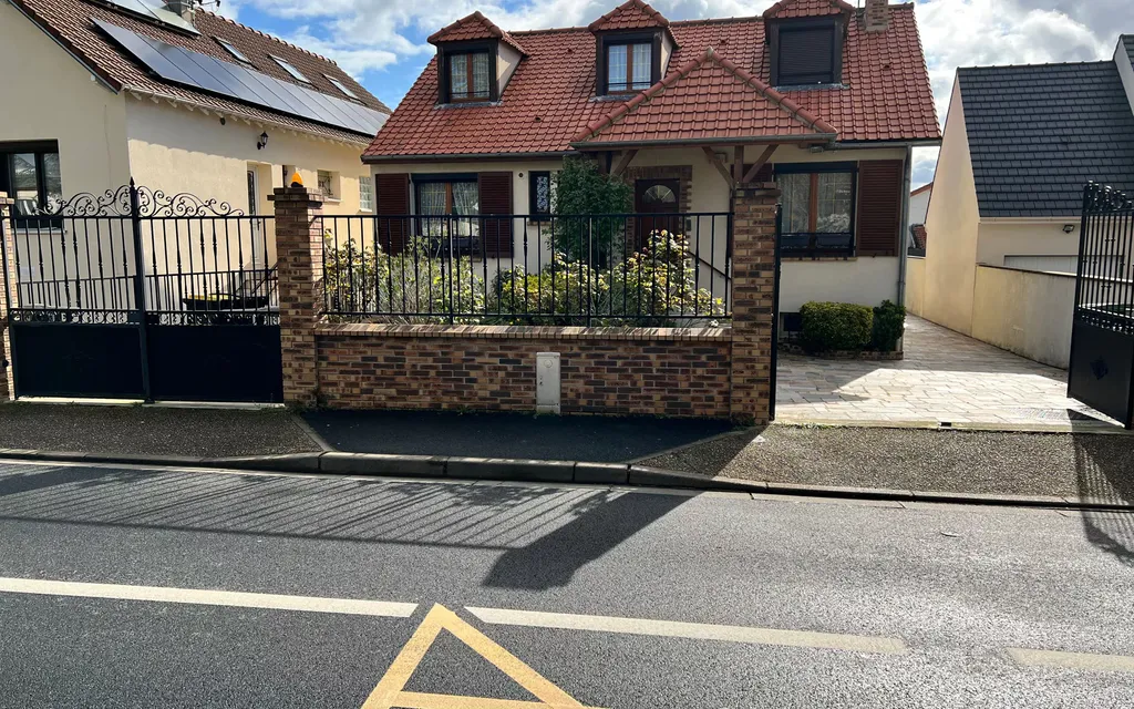 Achat maison à vendre 5 chambres 140 m² - Le Plessis-Bouchard