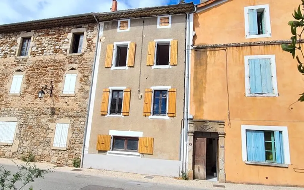 Achat maison à vendre 3 chambres 90 m² - Vinezac