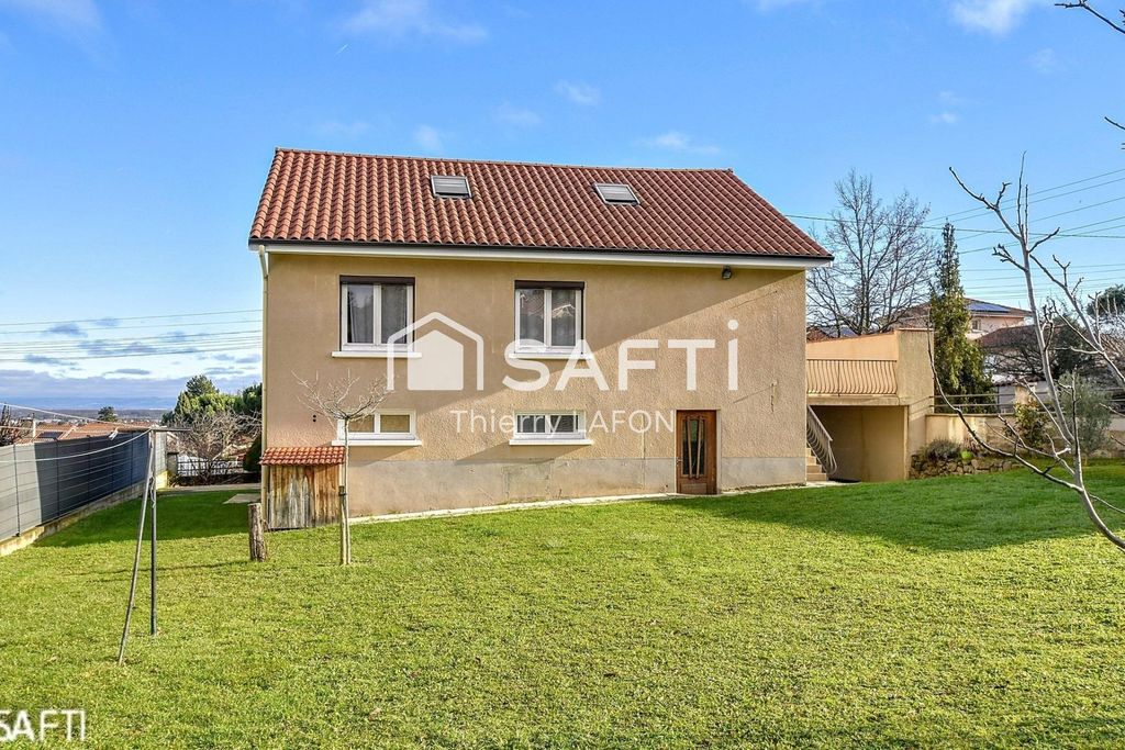 Achat maison à vendre 4 chambres 120 m² - Écotay-l'Olme