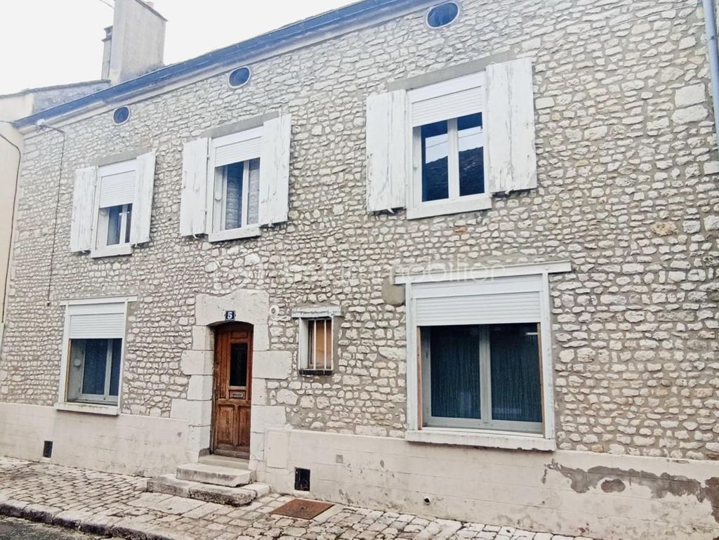 Achat maison à vendre 4 chambres 120 m² - Château-Landon