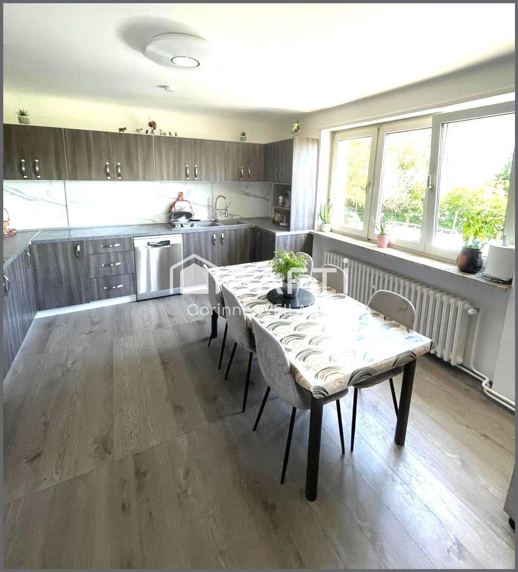 Achat maison à vendre 6 chambres 170 m² - Holving