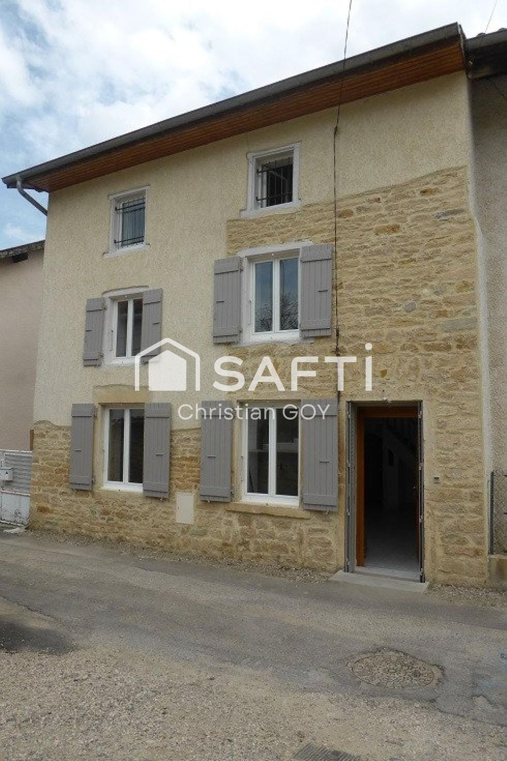 Achat maison à vendre 3 chambres 105 m² - Bourgoin-Jallieu