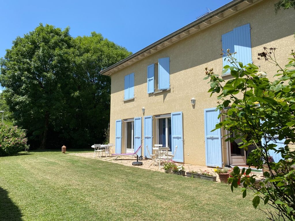 Achat maison à vendre 6 chambres 232 m² - Meylan