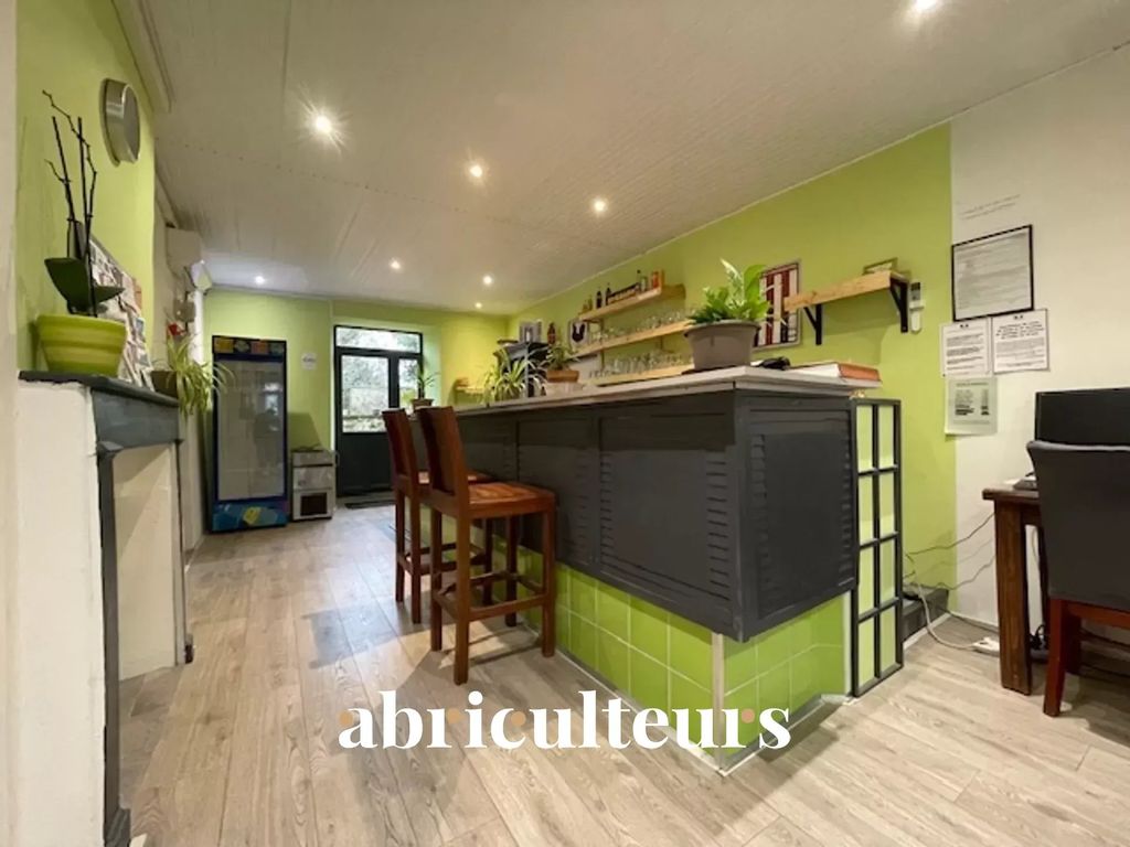 Achat maison à vendre 4 chambres 200 m² - Vayres