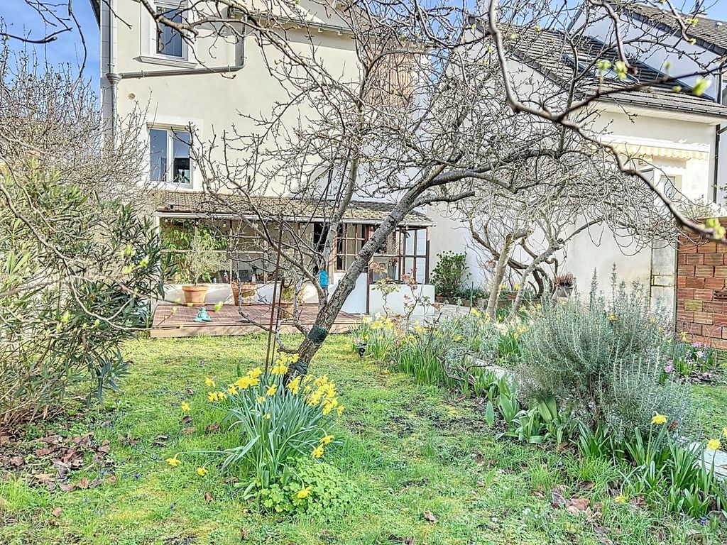 Achat maison à vendre 3 chambres 110 m² - Saint-Maur-des-Fossés