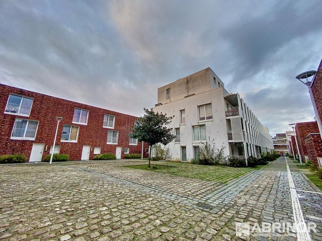 Achat appartement à vendre 3 pièces 64 m² - Lille