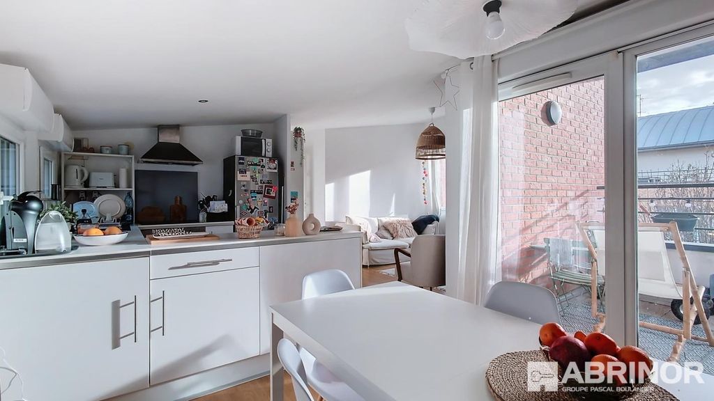 Achat appartement à vendre 3 pièces 65 m² - Lille