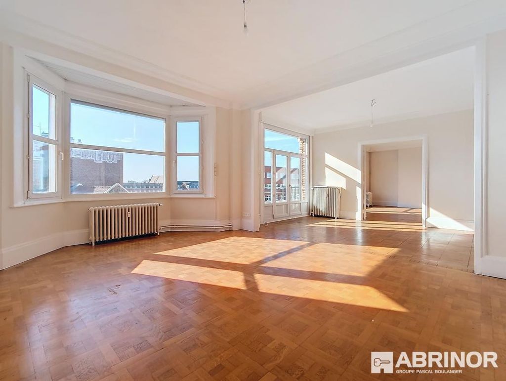 Achat appartement à vendre 6 pièces 188 m² - Lille