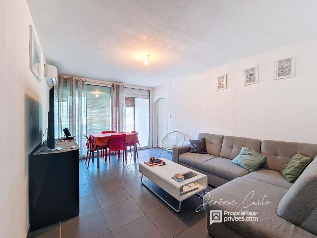 Achat appartement à vendre 5 pièces 90 m² - Nîmes